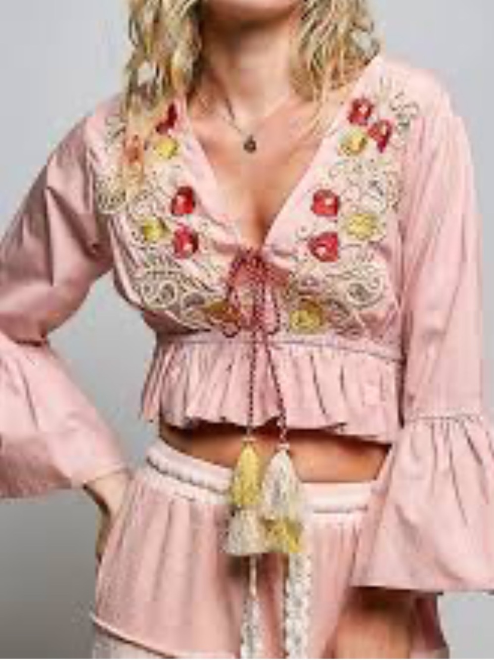 POL womans boho Embroidered Pink Peasant Crop Top with Tassel Tie size M